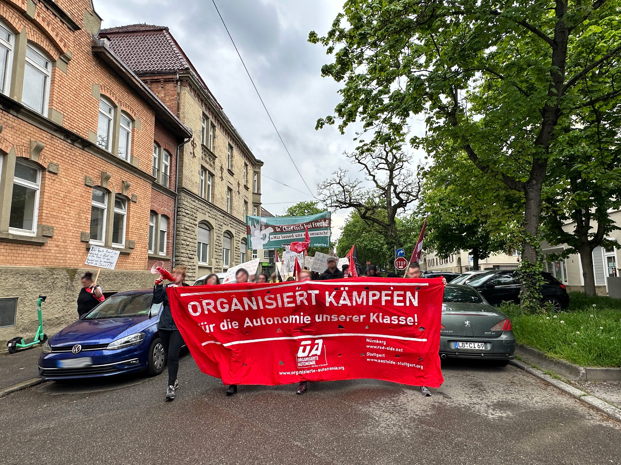 Kurzbericht zum 1. Mai in Stuttgart(-Ost): Einkommen rauf – Preise runter!