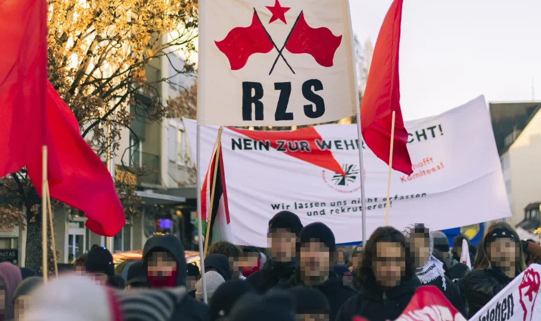 Rede auf der „Die Jugend sieht Rot!“-Demo gegen Wehrpflicht in Nürnberg