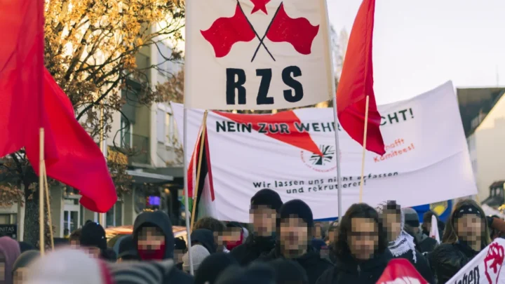 Rede auf der „Die Jugend sieht Rot!“-Demo gegen Wehrpflicht in Nürnberg
