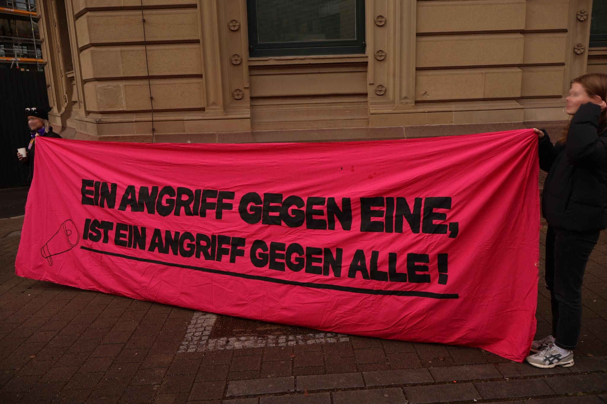 Mahnwache zur Urteilsverkündung